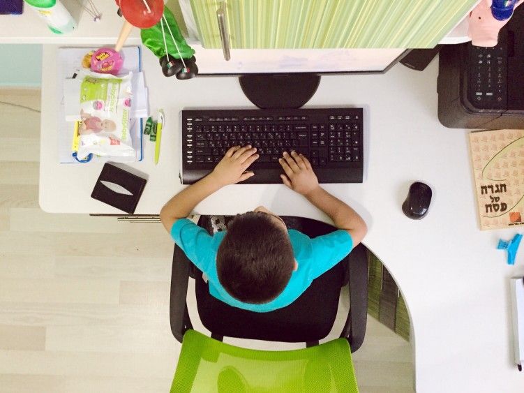 Online-Home-Tuition-Study-space