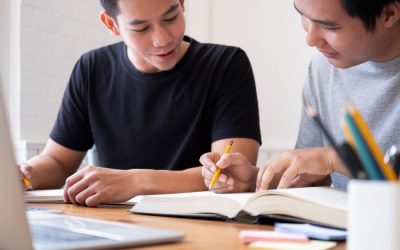 Private Home Tuition vs Tuition Centre – 8 Reasons To Choose Home Tutors